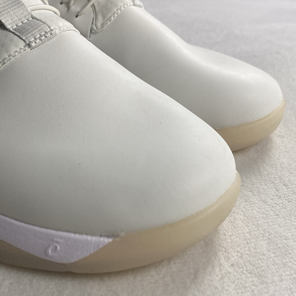 Clove The Classic Core Clarino Vegan Leather No Tie Sneakers | Brilliant White - Picture 8 of 16